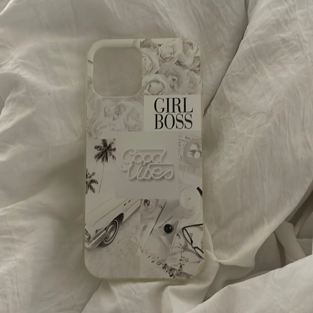 Never used phone case iPhone 12x max
